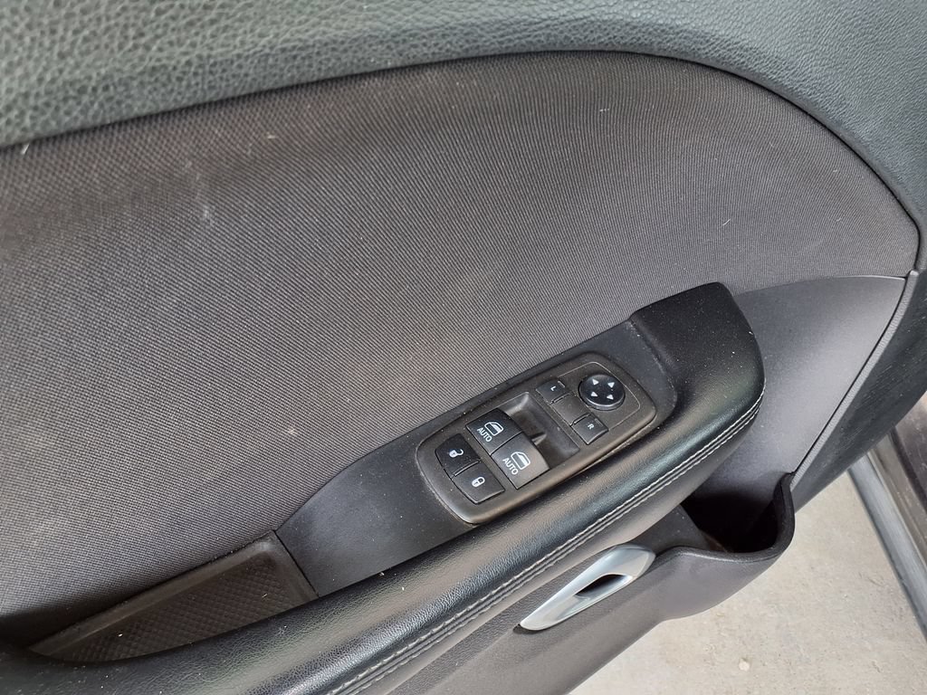 Used 2021 Dodge Challenger SXT RWD image 15