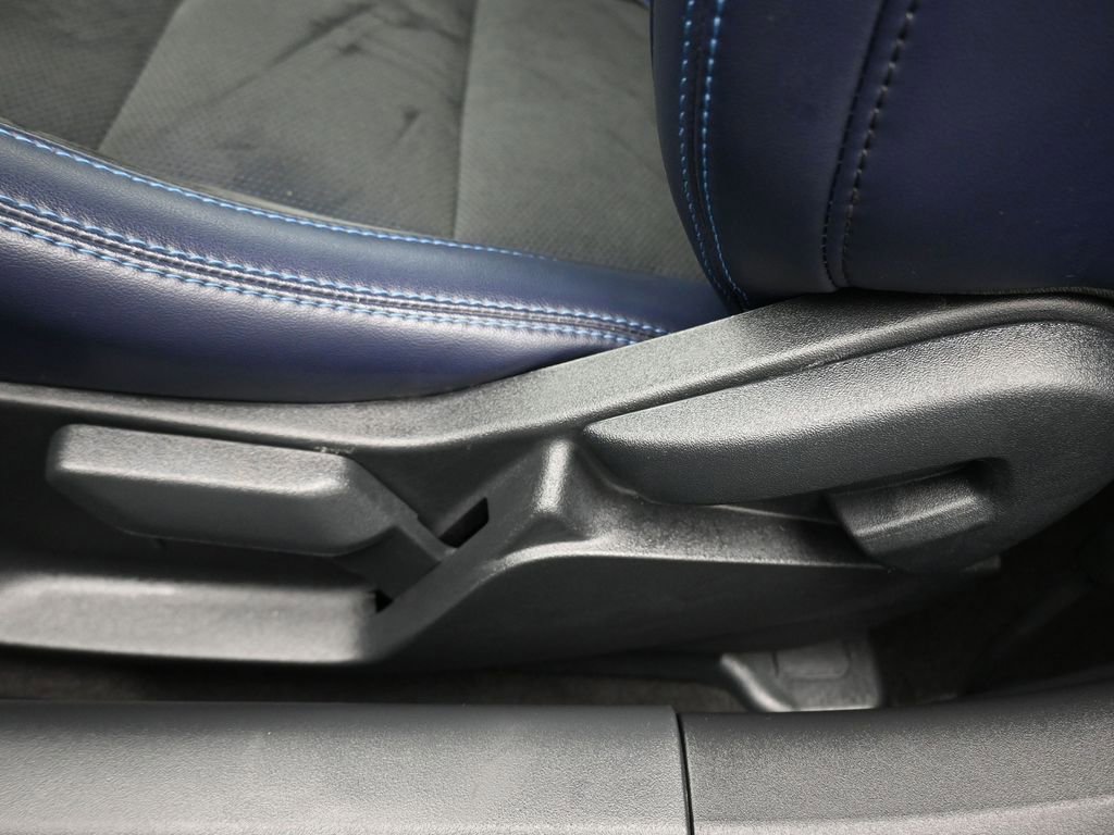 Used 2025 Ford Mustang Dark Horse image 12