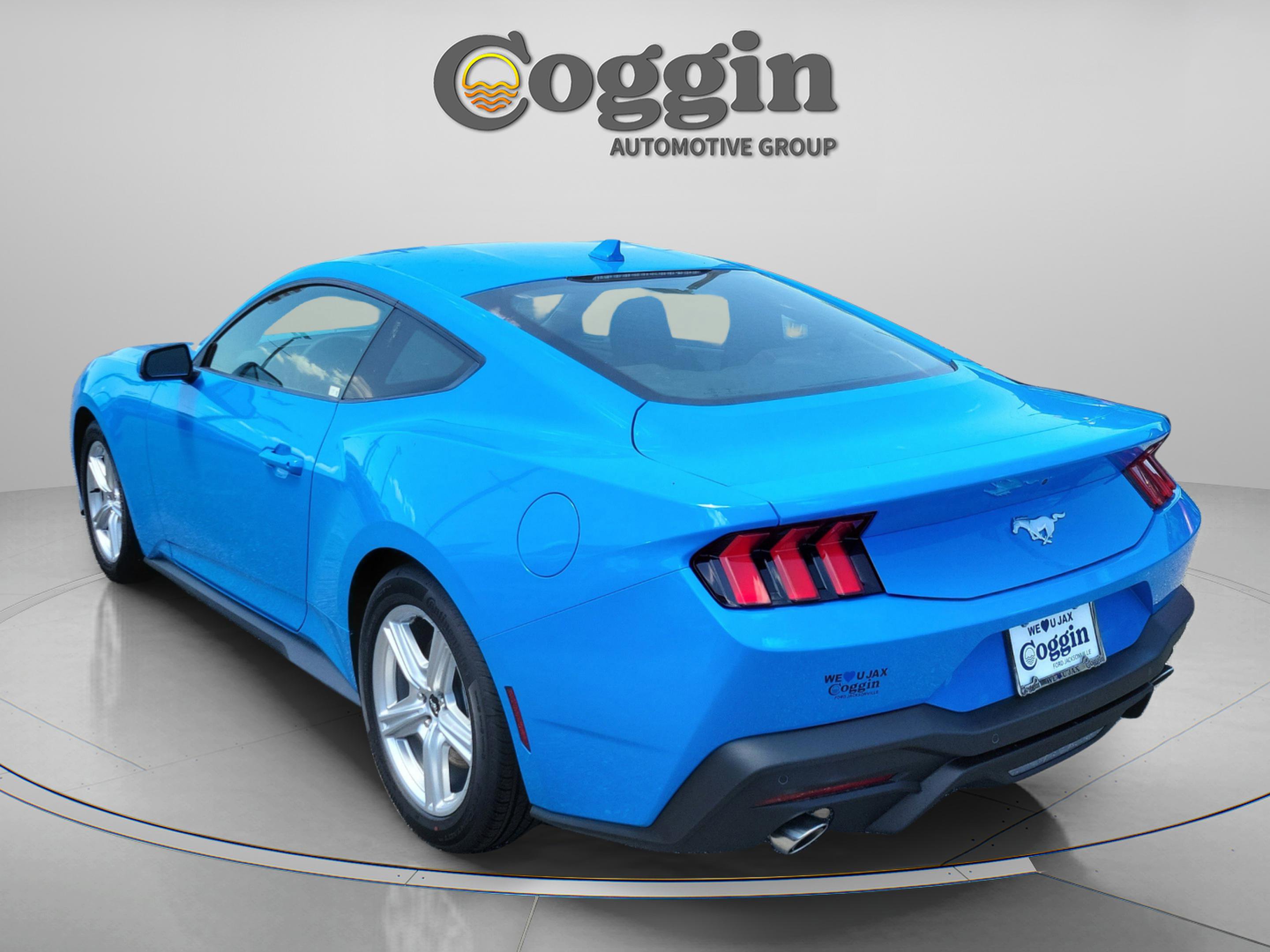 New 2026 Ford Mustang Coupe RWD video 2