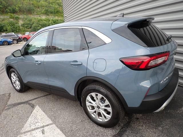 Certified 2023 Ford Escape Active AWD/4WD image 4