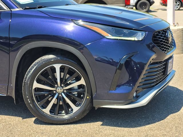 Used 2022 Toyota Highlander XSE AWD/4WD image 6