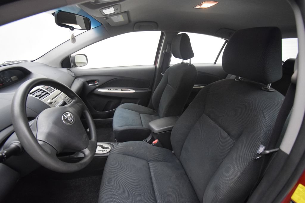 Used 2010 Toyota Yaris Sedan FWD image 14