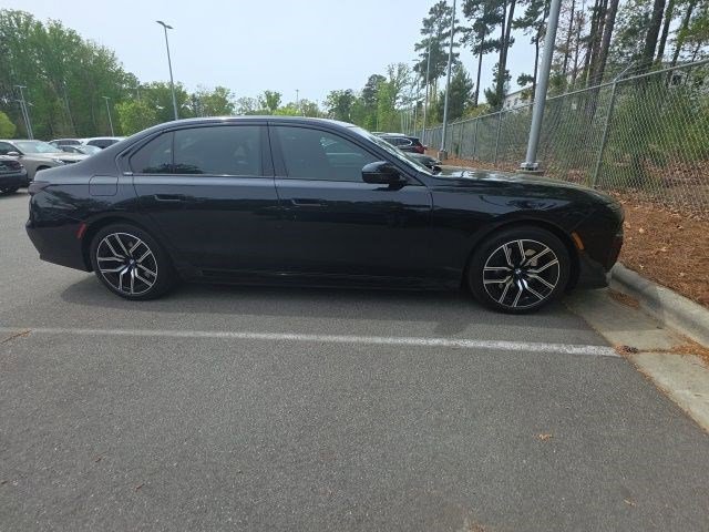 Used 2025 BMW 750e xDrive image 6