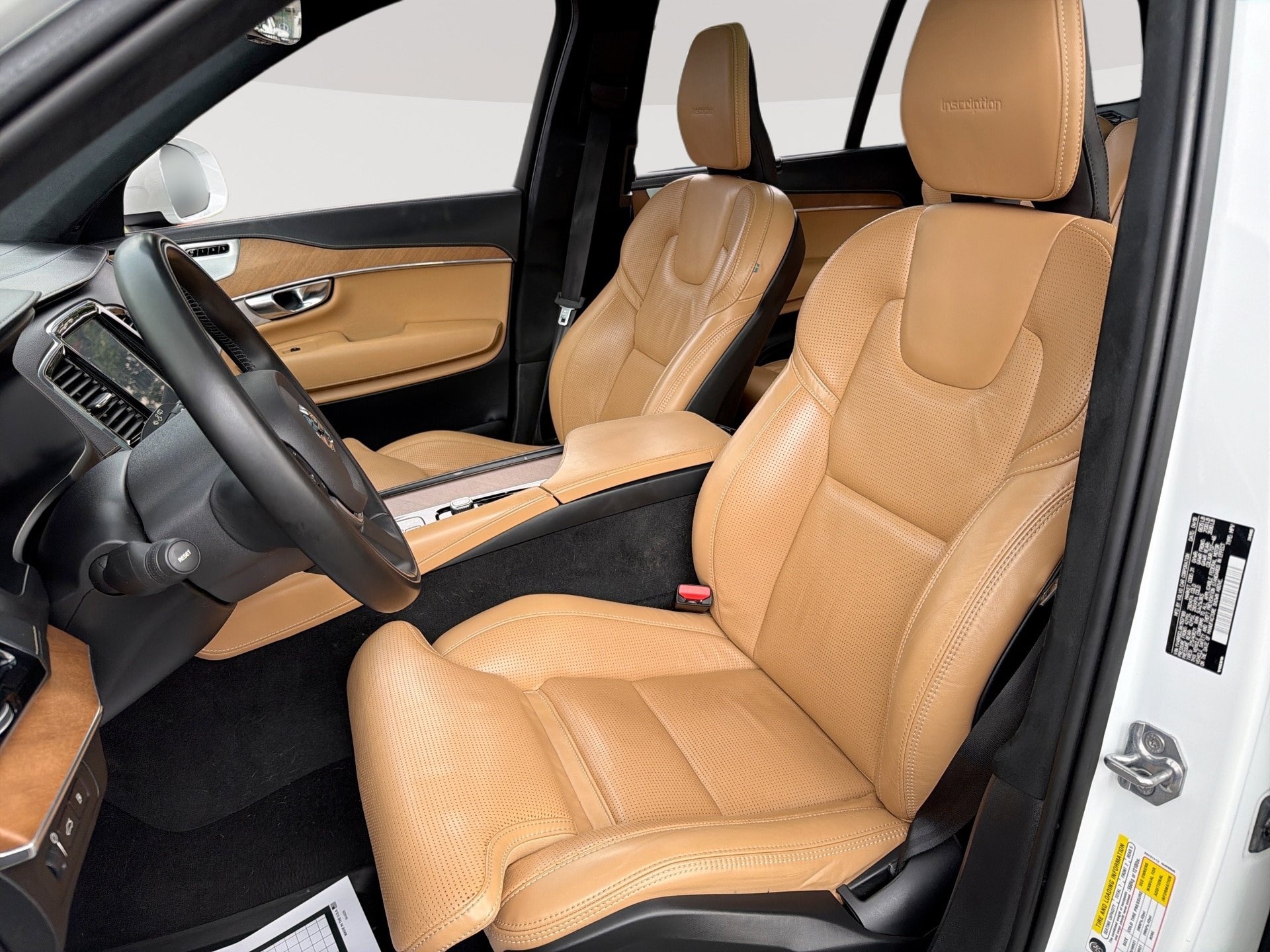 Used 2019 Volvo XC90 T8 Inscription w/ Luxury Package AWD/4WD image 13