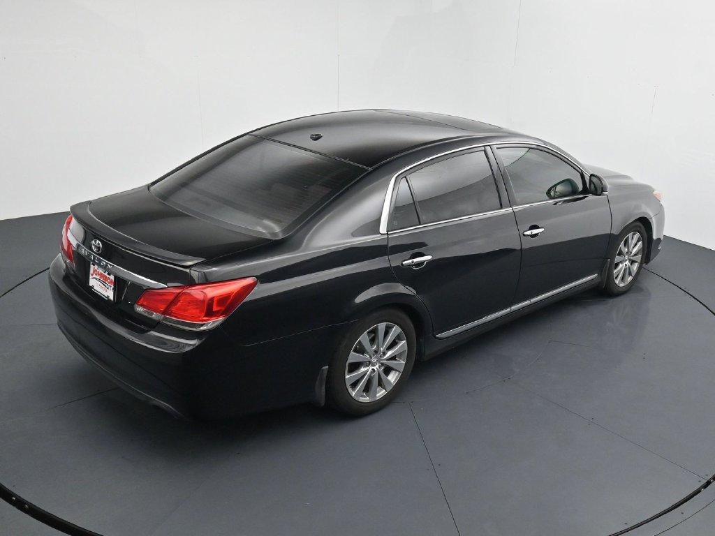 Used 2011 Toyota Avalon Limited FWD image 26