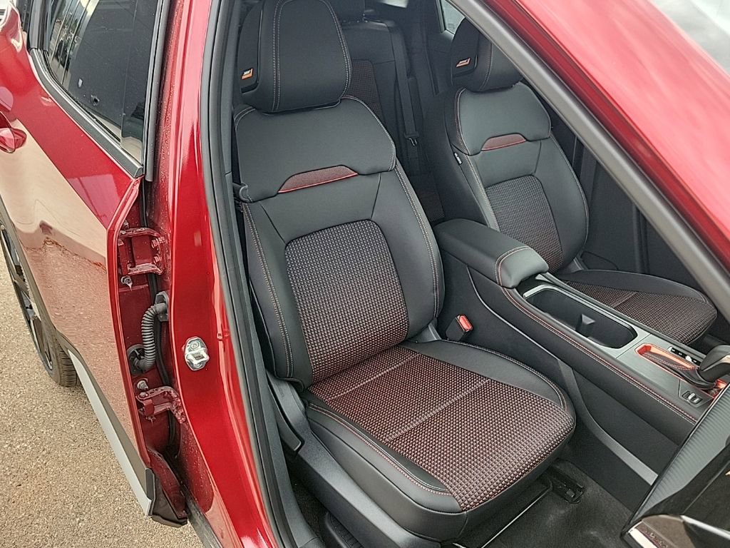 New 2026 Nissan Kicks SR w/ SR Premium Package image 39