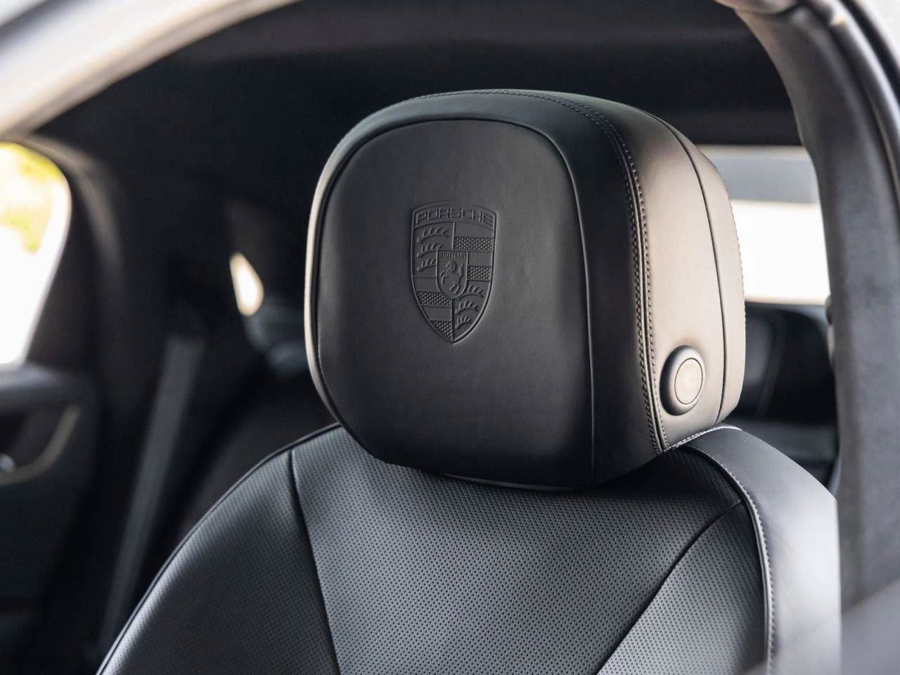 New 2026 Porsche Cayenne Turbo image 82