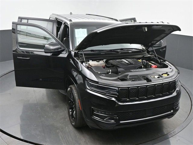 Used 2025 Jeep Wagoneer Series II image 64