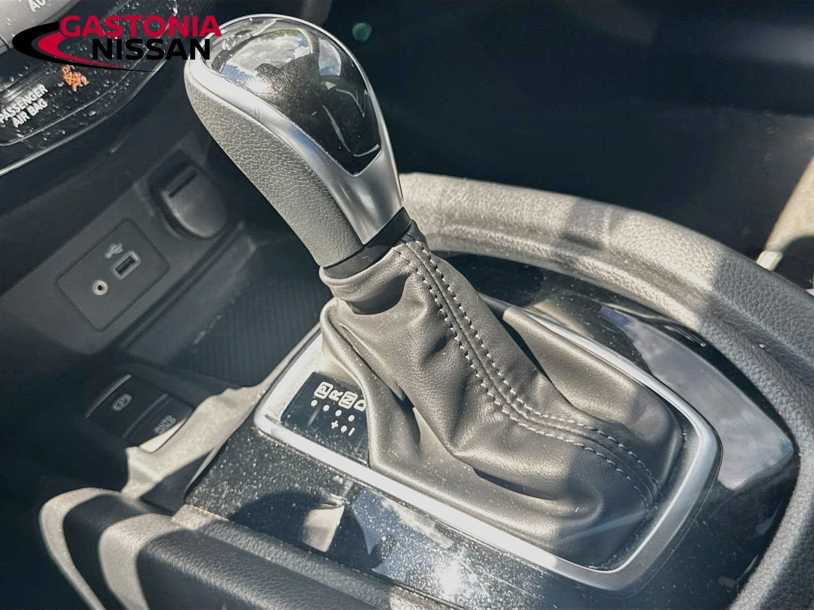 Used 2019 Nissan Rogue SV w/ Premium Package FWD image 22