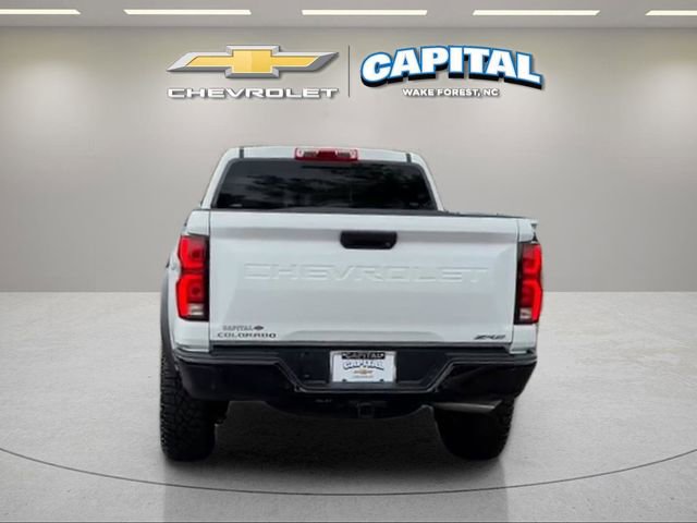 Used 2026 Chevrolet Colorado ZR2 w/ Technology Package AWD/4WD image 4