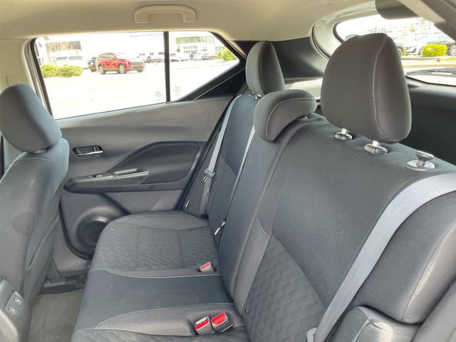 Used 2024 Nissan Kicks SV FWD image 12