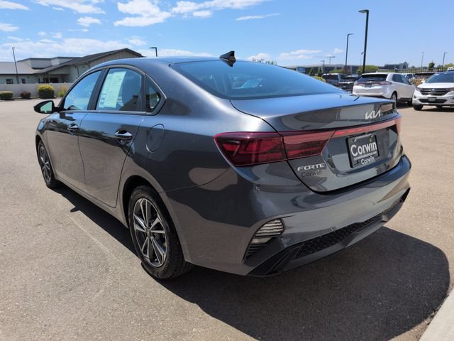 Used 2024 Kia Forte LXS w/ LXS Technology Package FWD image 5