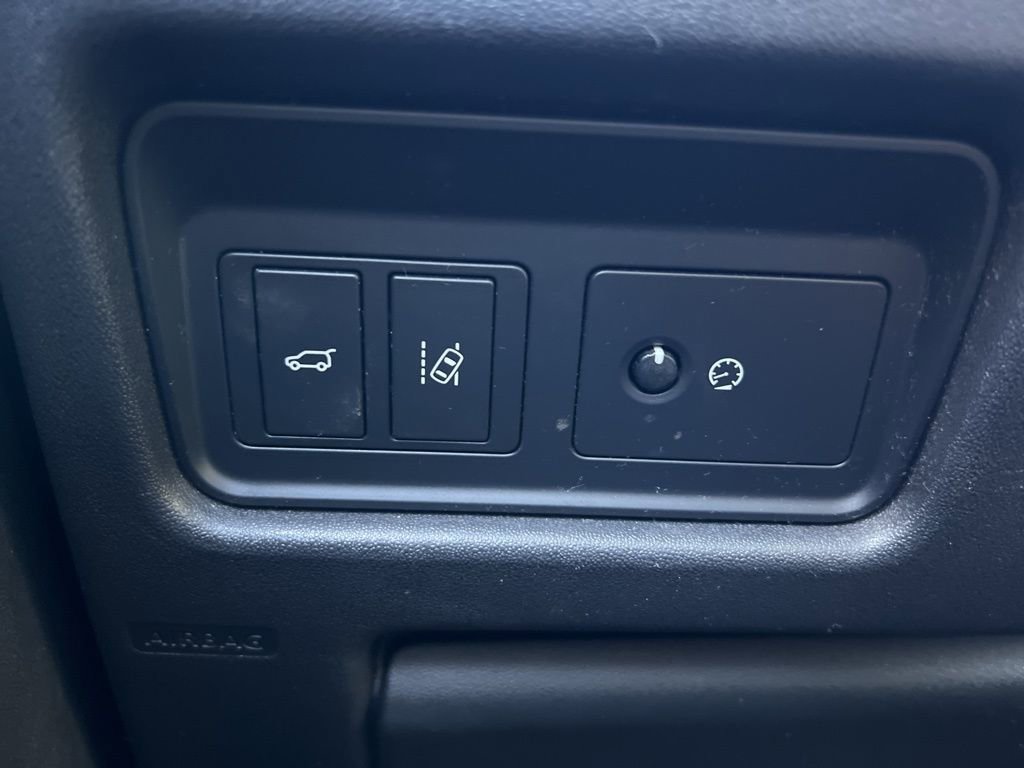 Used 2018 Land Rover Discovery Sport HSE image 17