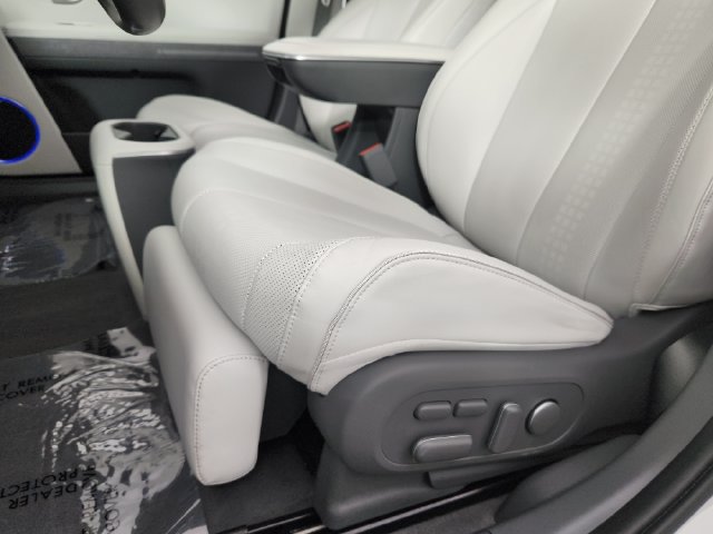 Certified 2024 Hyundai Ioniq 5 Limited AWD/4WD image 12