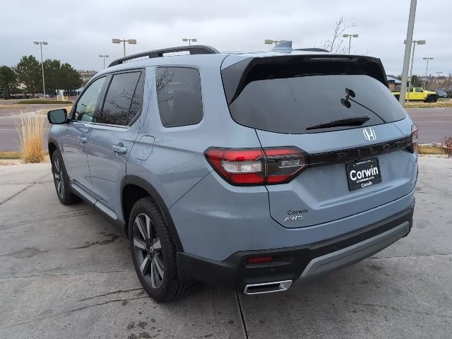 Used 2025 Honda Pilot Touring image 9