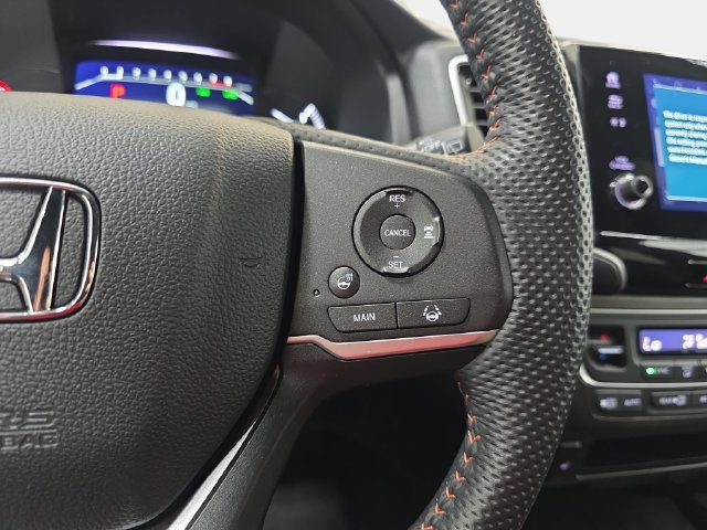 Used 2025 Honda Passport TrailSport image 17