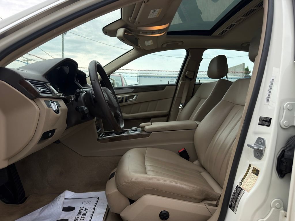 Used 2010 Mercedes-Benz E 350 Sedan image 2