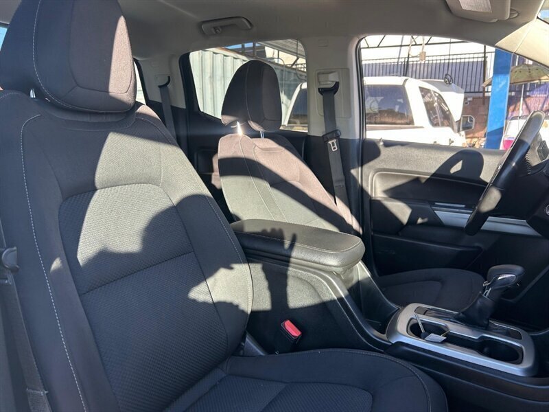 Used 2022 Chevrolet Colorado LT w/ LT Convenience Package RWD image 38