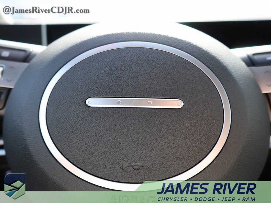 Used 2025 Hyundai Santa Cruz SEL image 26