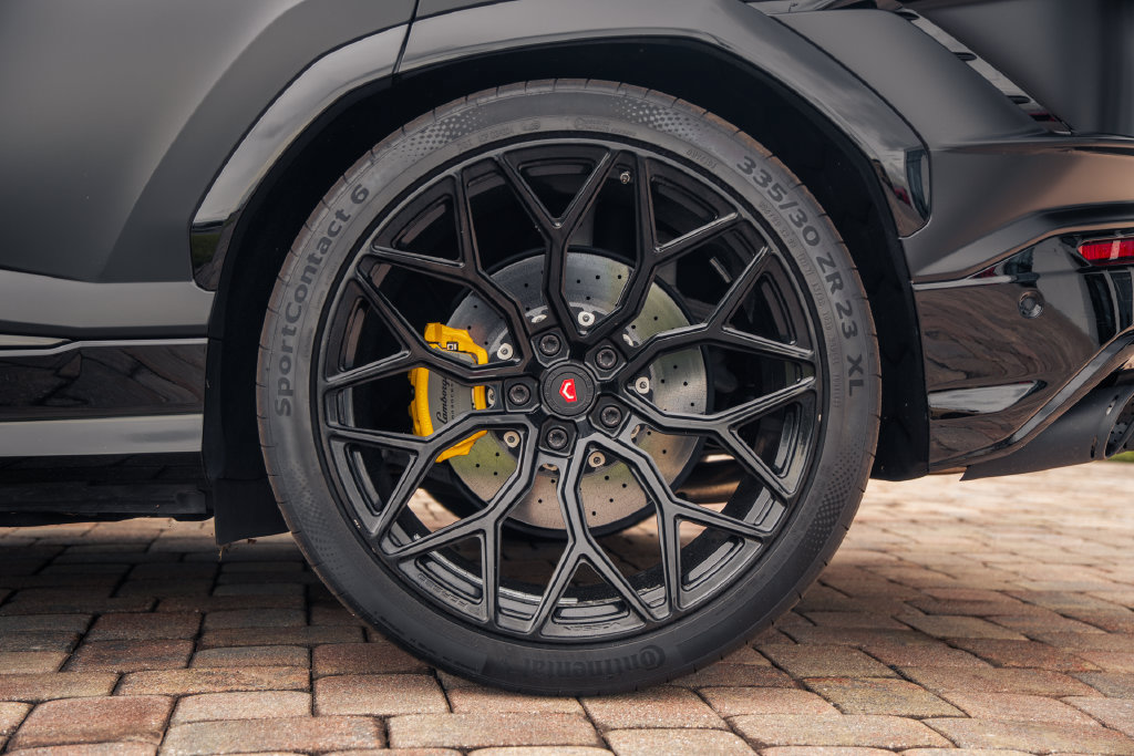 Used 2023 Lamborghini Urus S AWD/4WD image 13