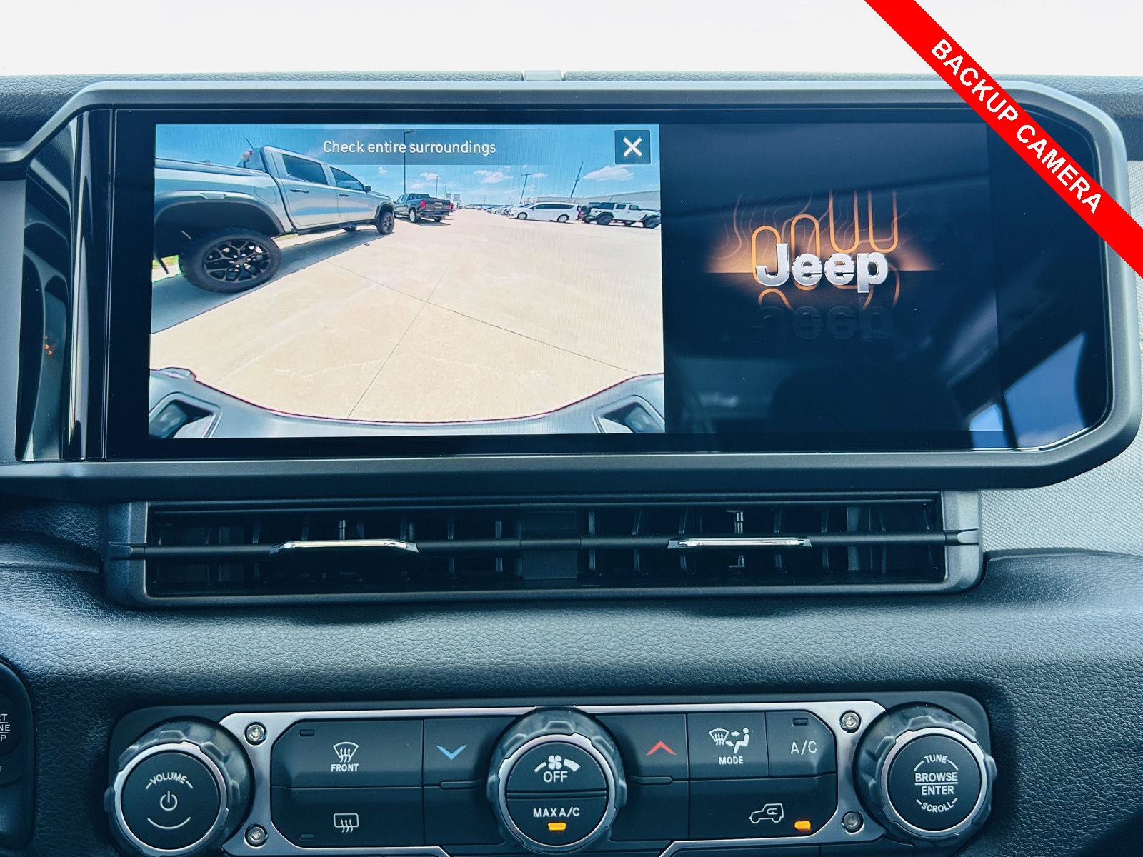 New 2026 Jeep Gladiator Sport AWD/4WD image 6