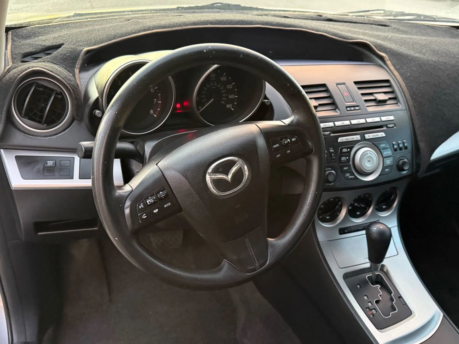 Used 2010 MAZDA MAZDA3 i Touring image 15