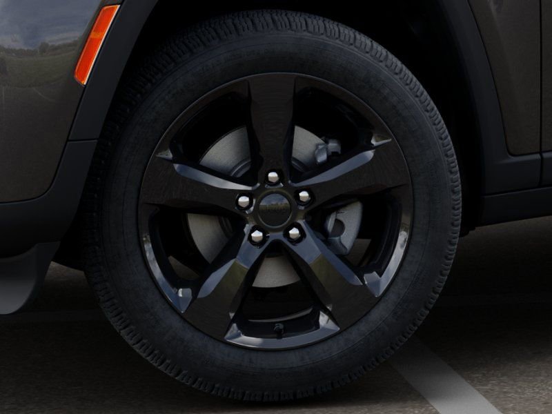 New 2026 Jeep Grand Cherokee Limited w/ Limited Altitude Package image 8