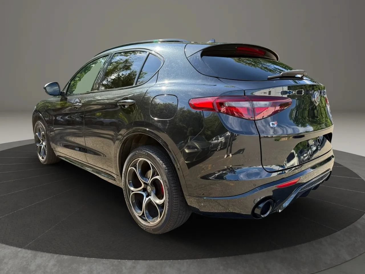 Used 2021 Alfa Romeo Stelvio Ti Sport AWD/4WD image 7