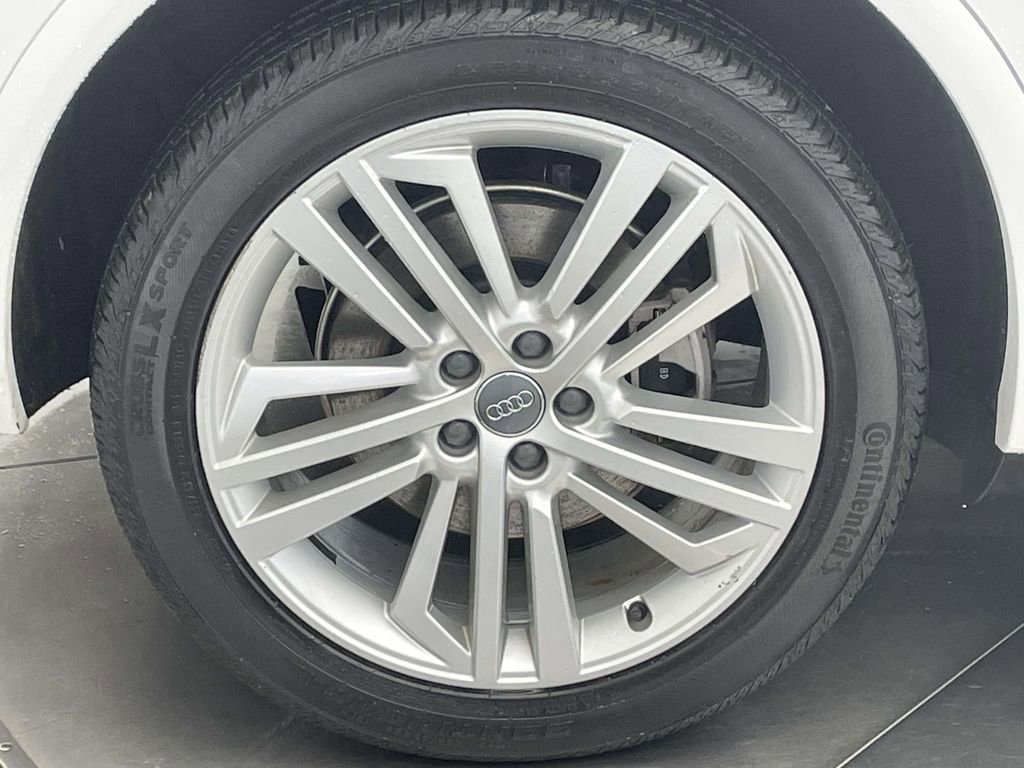 Used 2018 Audi Q5 2.0T Premium Plus AWD/4WD image 13