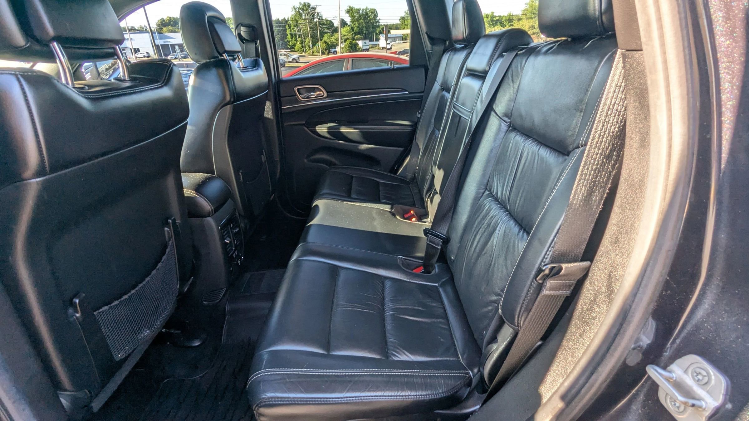 Used 2014 Jeep Grand Cherokee Limited AWD/4WD image 12