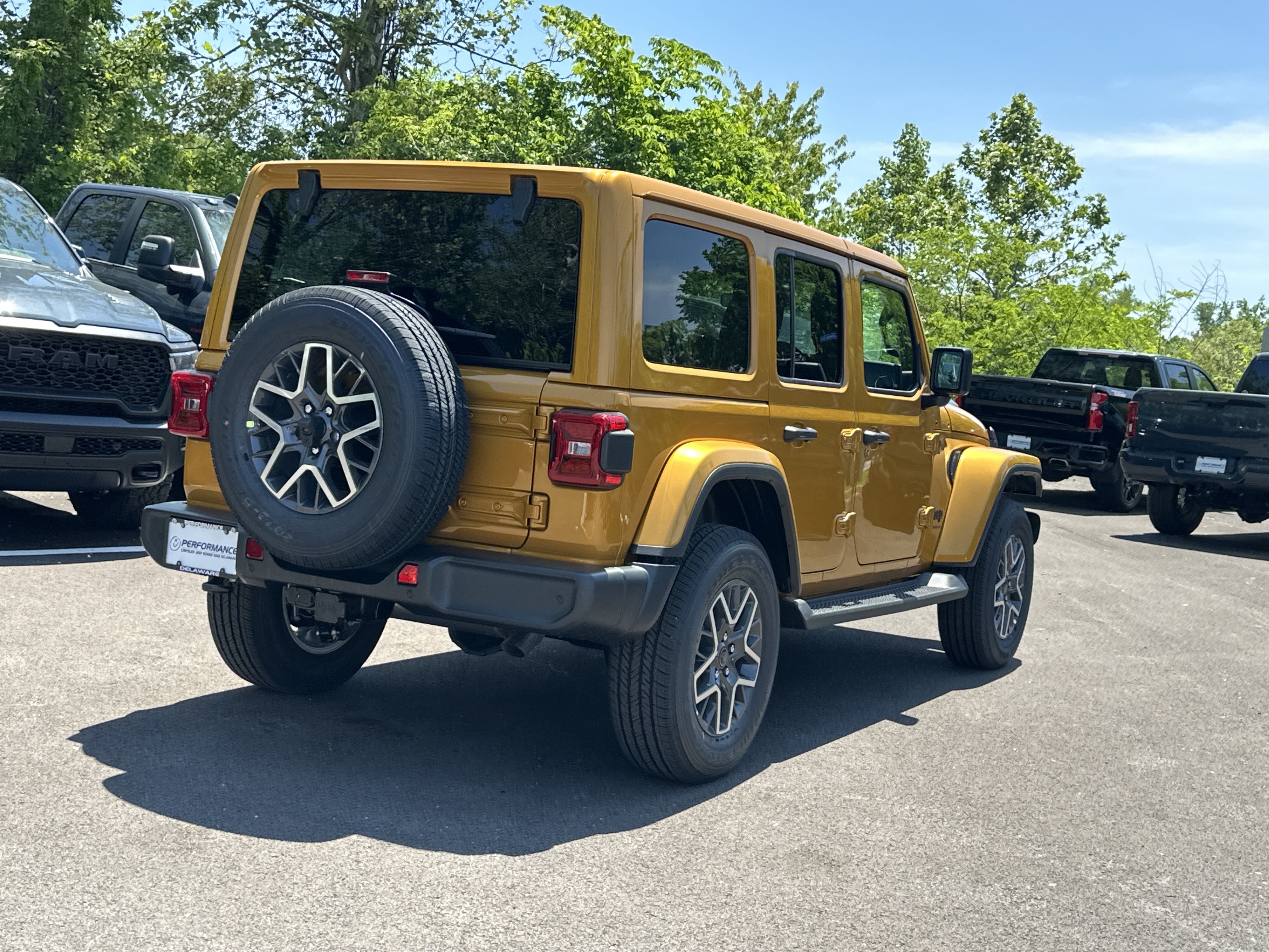New 2026 Jeep Wrangler Unlimited Sahara w/ Safety Group AWD/4WD image 16