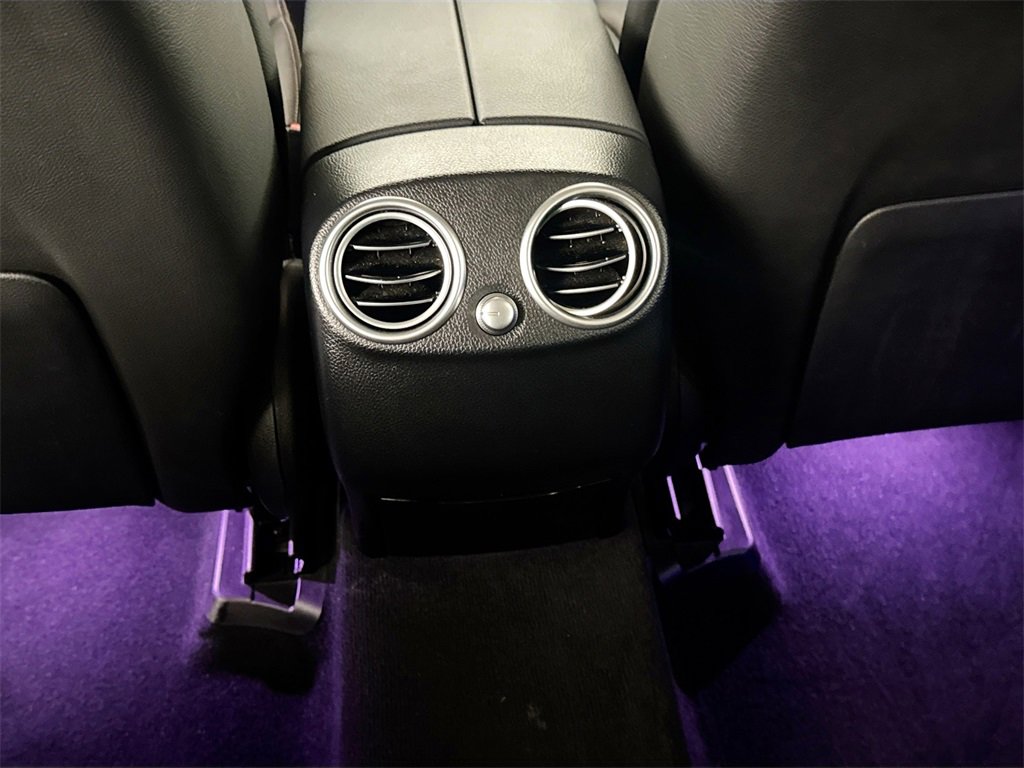 Used 2022 Mercedes-Benz GLC 300 image 24