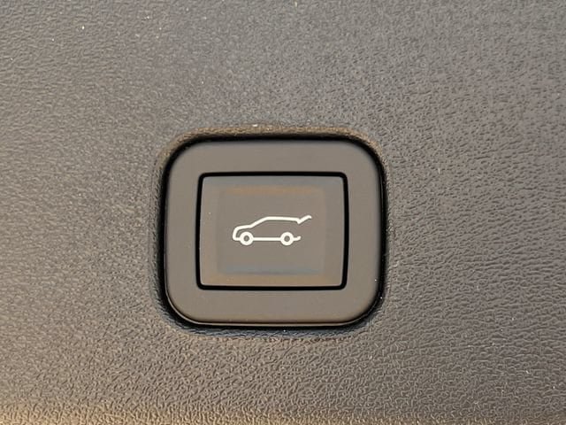 New 2027 Cadillac Optiq Luxury RWD image 24