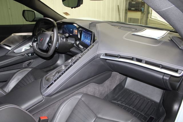 Used 2024 Chevrolet Corvette Stingray Preferred Conv w/ Z51 Performance Package image 18