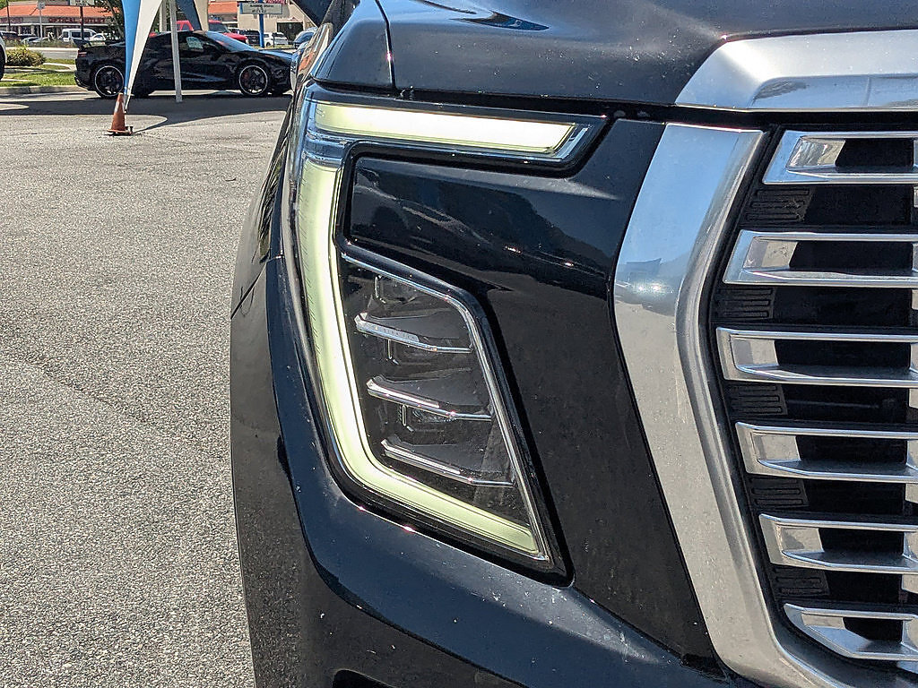 Certified 2025 GMC Yukon Denali AWD/4WD image 9
