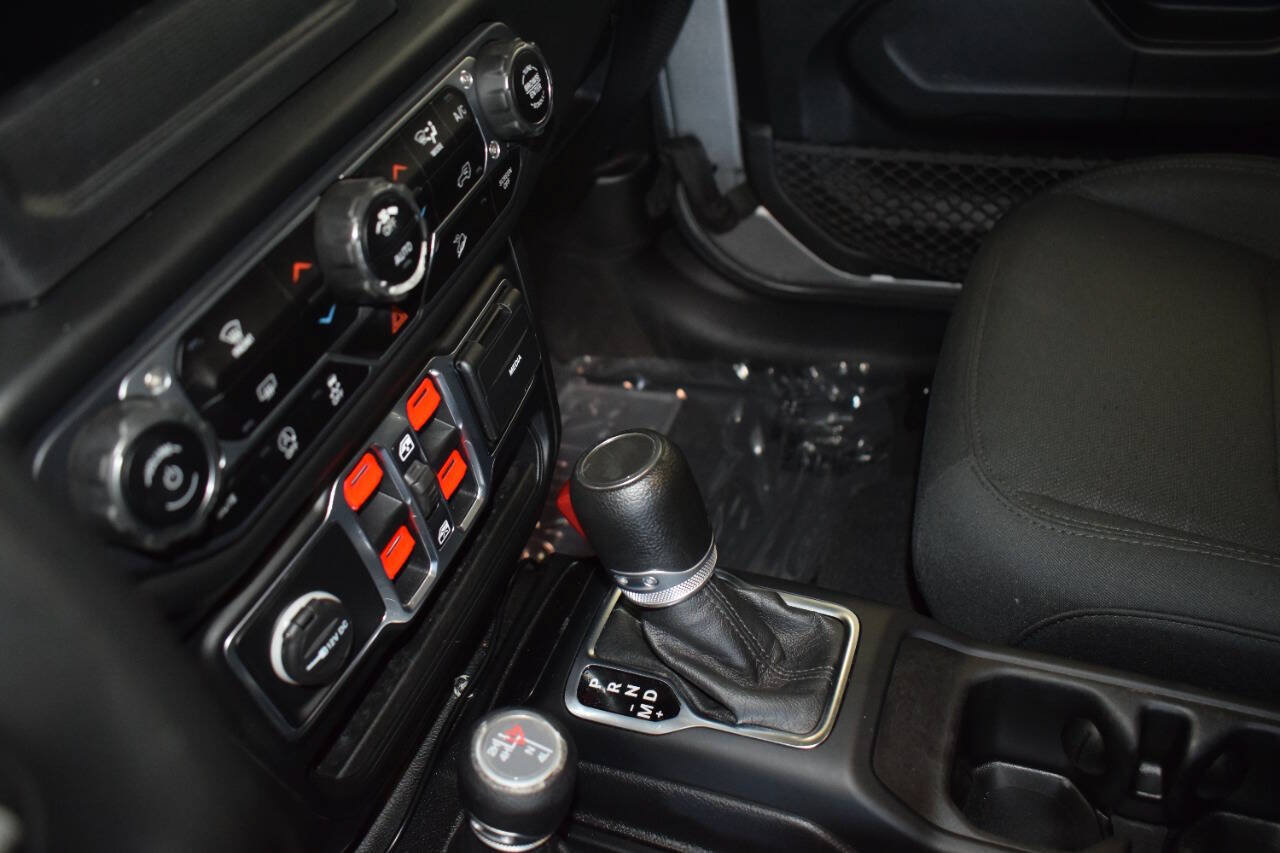 Used 2020 Jeep Wrangler Unlimited Sport AWD/4WD image 31