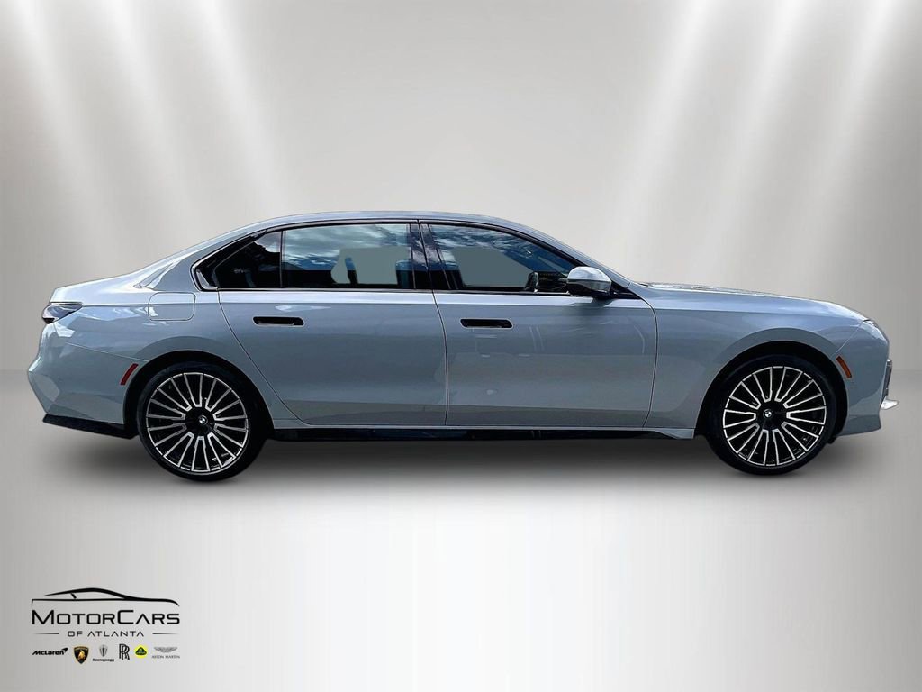 Used 2025 BMW 740i 740i w/ Premium Package image 6