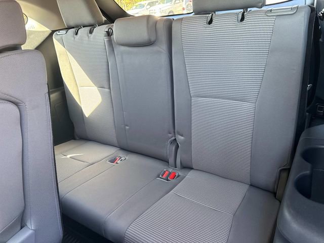Used 2024 Toyota Highlander LE image 17
