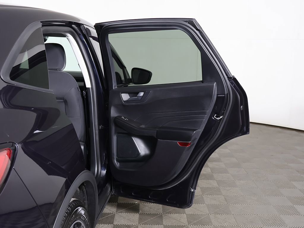 Used 2021 Ford Escape SE w/ SE Sport Appearance Package image 20