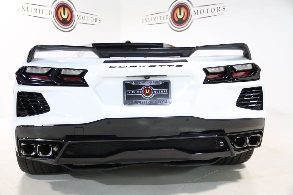 Used 2024 Chevrolet Corvette Stingray Premium Conv w/ Z51 Performance Package RWD image 31