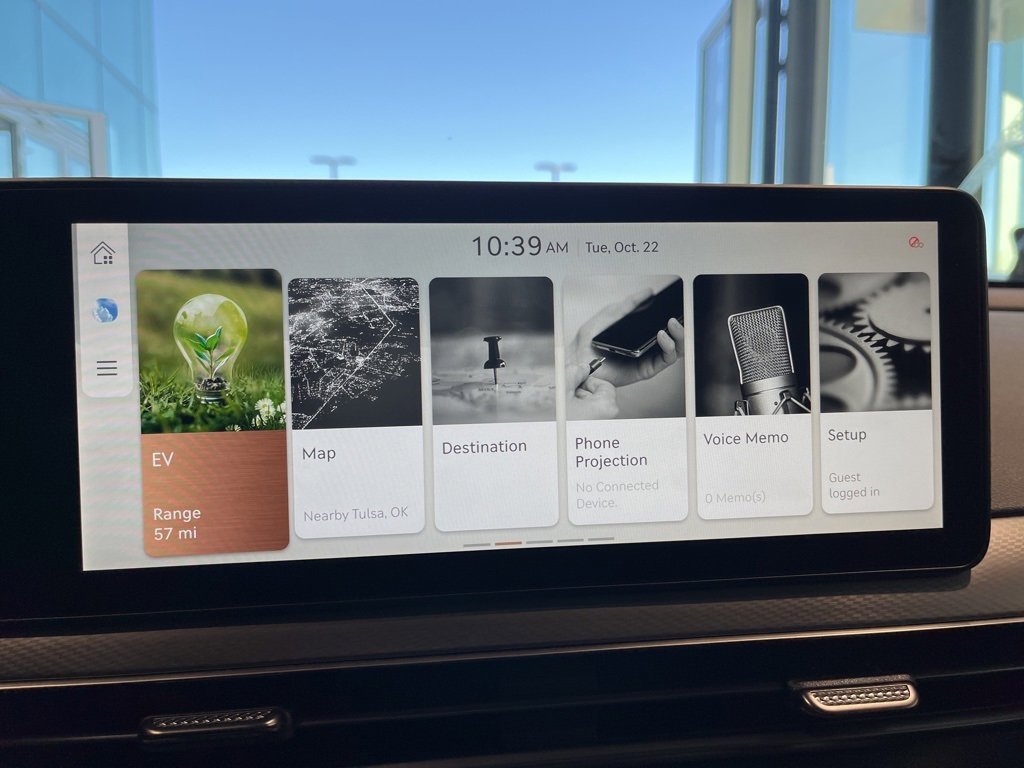 New 2024 Genesis GV60 RWD image 18