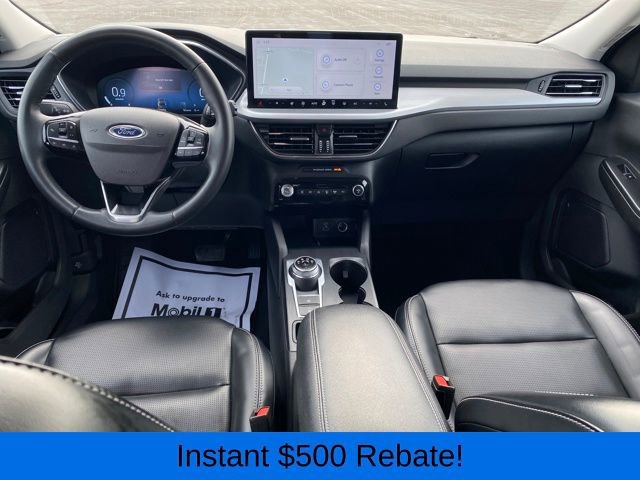 Used 2023 Ford Escape Platinum image 6