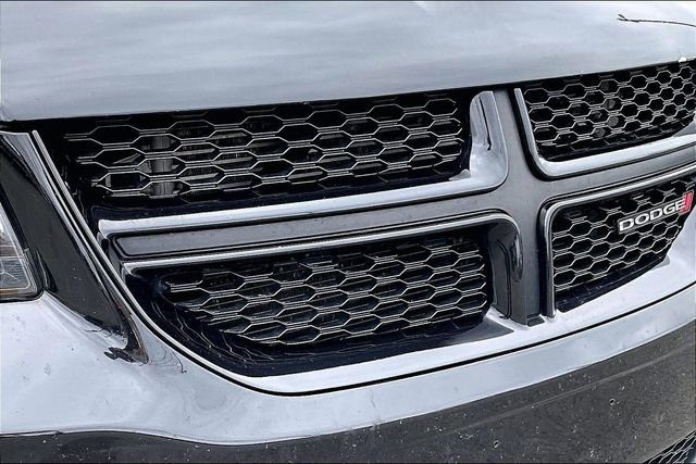 Used 2018 Dodge Grand Caravan GT image 27