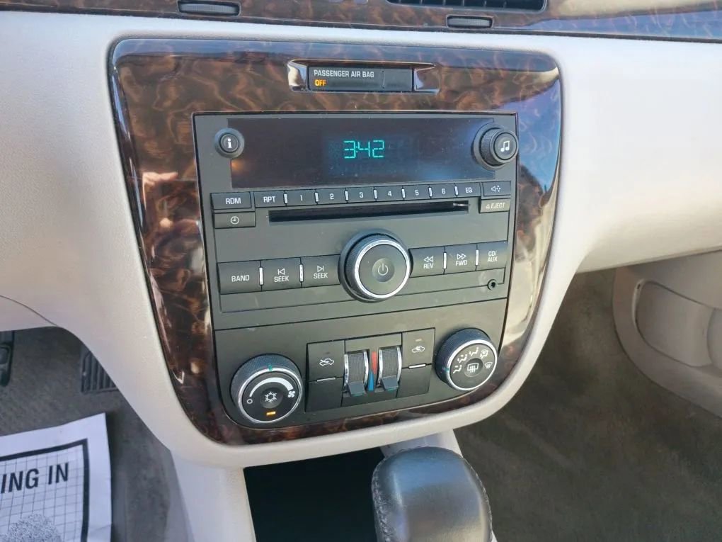 Used 2012 Chevrolet Impala LT image 11