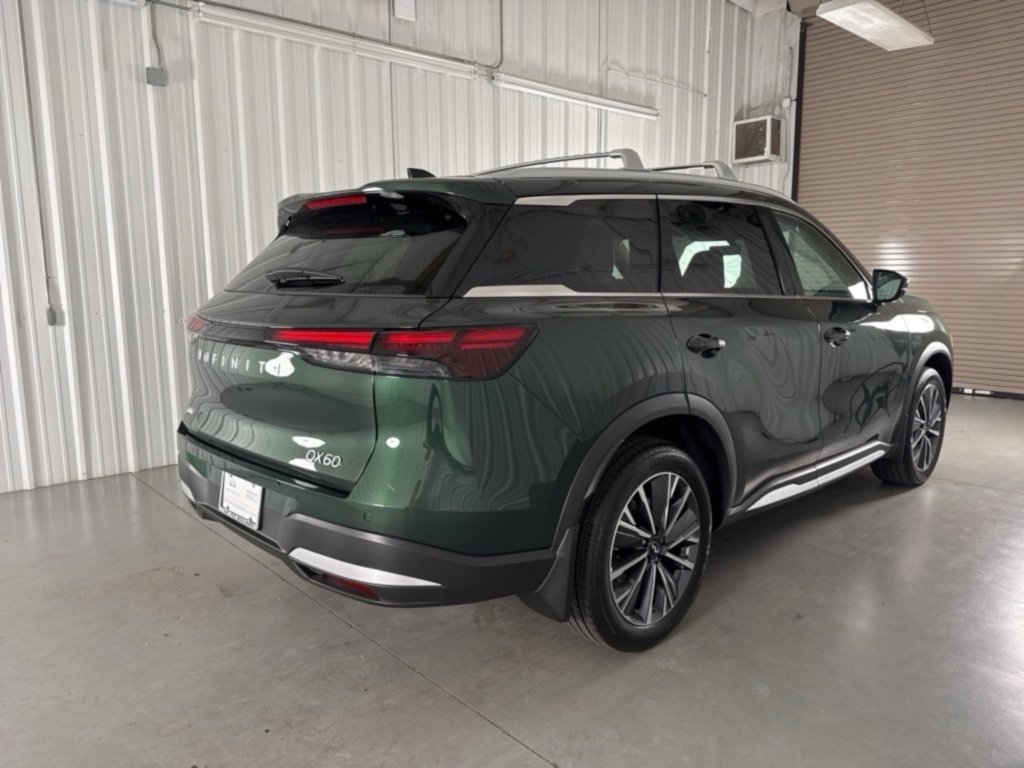 New 2026 INFINITI QX60 Luxe image 5