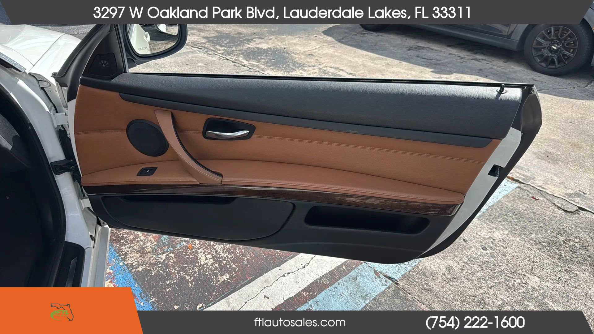 Used 2010 BMW 335i Convertible image 30