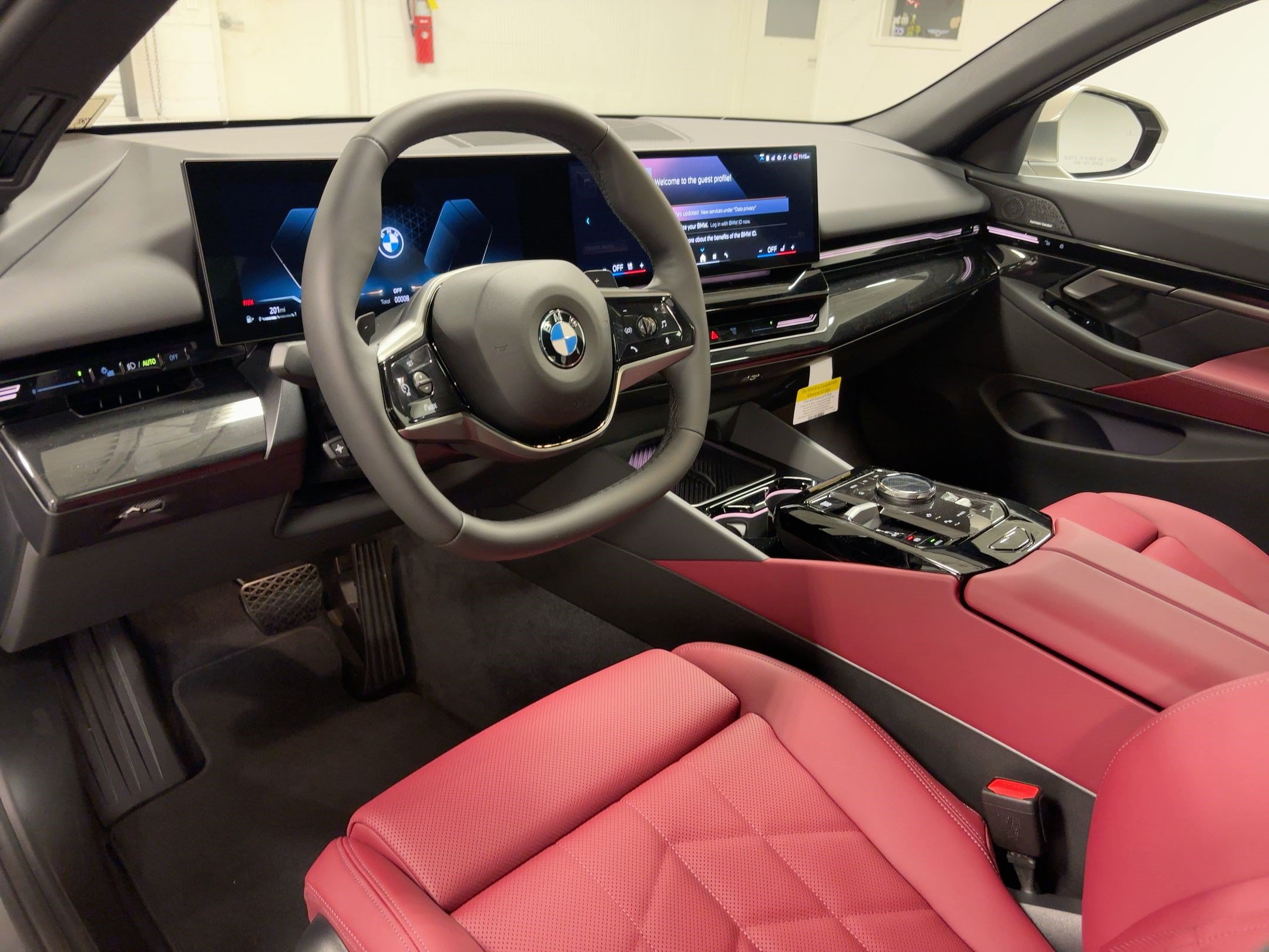 New 2026 BMW 530i RWD image 3