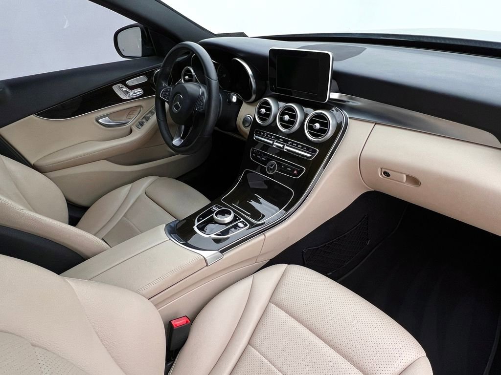 Used 2018 Mercedes-Benz C 300 4MATIC Sedan image 18