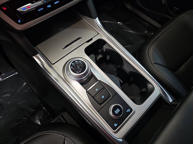 Used 2023 Ford Explorer XLT w/ Equipment Group 202A image 25