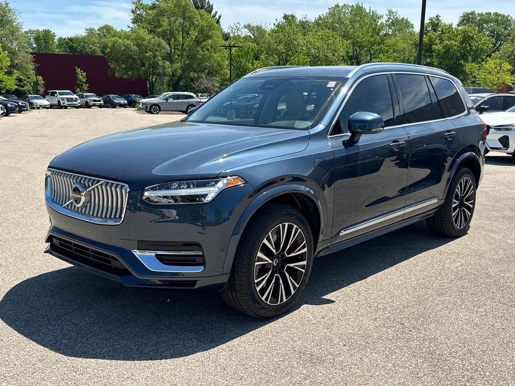 Certified 2025 Volvo XC90 T8 Plus w/ Protection Package Premier AWD/4WD image 1